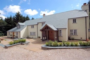 Luxury Holiday Houses to Rent in the Cotswolds
